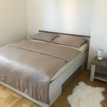 Zenta Apartment